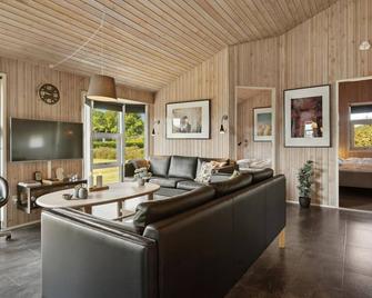 Cozy home in Juelsminde with sauna - Horsens - Wohnzimmer