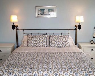 'Far and Away' - Beachfront in Madequecham - Nantucket - Chambre