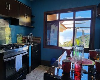 Casa Bella Vista, Cerca de Panajachel - Sololá - Cocina
