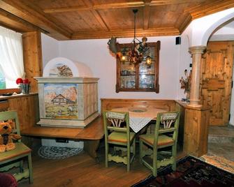 Apartment central area, a few meters from the pedestrian zone - Cortina d'Ampezzo - Dining room