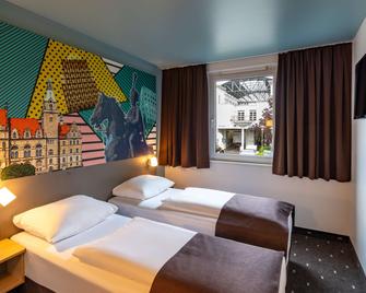 B&B Hotel Hannover-Lahe - Ганновер - Спальня
