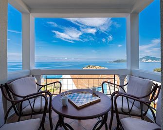 호텔 아드로빅 스베티 스테판 - 부드바 - 발코니