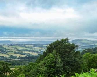Rose Cottage - Monmouth - Outdoor view