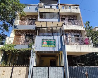 Ambience Homestay - Nashik - Building