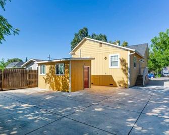 @ Marbella Lane Mini Guest House in Downtown San Jose - סן חוזה - בניין