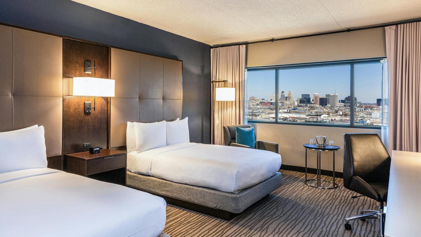 DoubleTree by Hilton Hotel Newark Airport