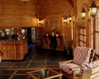 Hotel Villa de Merlo - Villa de Merlo - Front desk