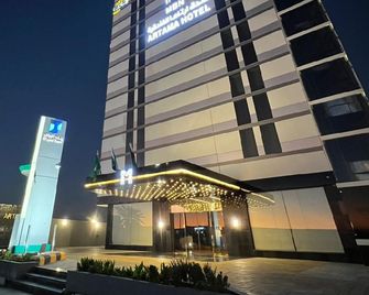 Artama Hotel - Unayzah - Building