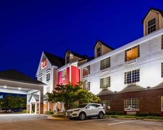 Best Western Plus Lake Lanier Gainesville Hotel & Suites - Oakwood - Edificio