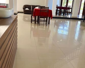 Kamatha Hotel & Restaurant - Hambantota - Lobby
