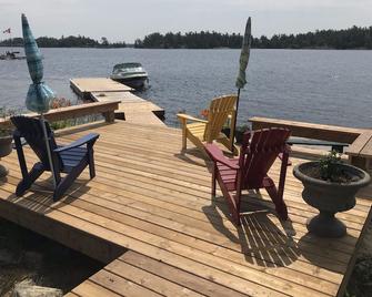 Georgian Bay Cottage Rentals - Mactier, Ontario - Mactier - Outdoors view