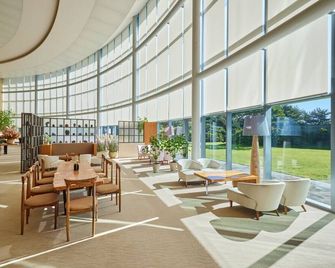 WE Hotel Jeju - Seogwipo - Lobby