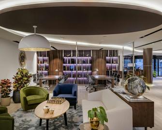 AC Hotel by Marriott Saint-Julien-en-Genevois - Saint-Julien-en-Genevois - Lounge