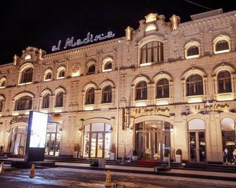 al Madina Hotel Samarkand - Samarkand - Gebouw