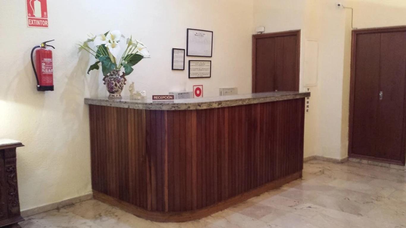 Hostal Ronda
