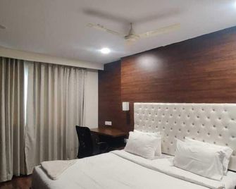 Hotel Rn Grand - Vijayawada - Ložnice