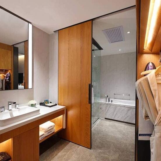 Hampton by Hilton Guangzhou Tianhe Sports Center image 1