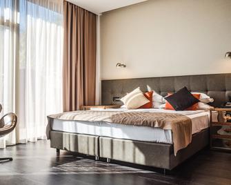 M1 club hotel - Odesa - Dormitor