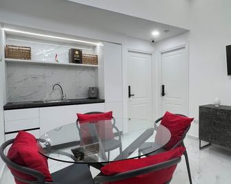 Napoli Heart and Suite - Neapel - Essbereich
