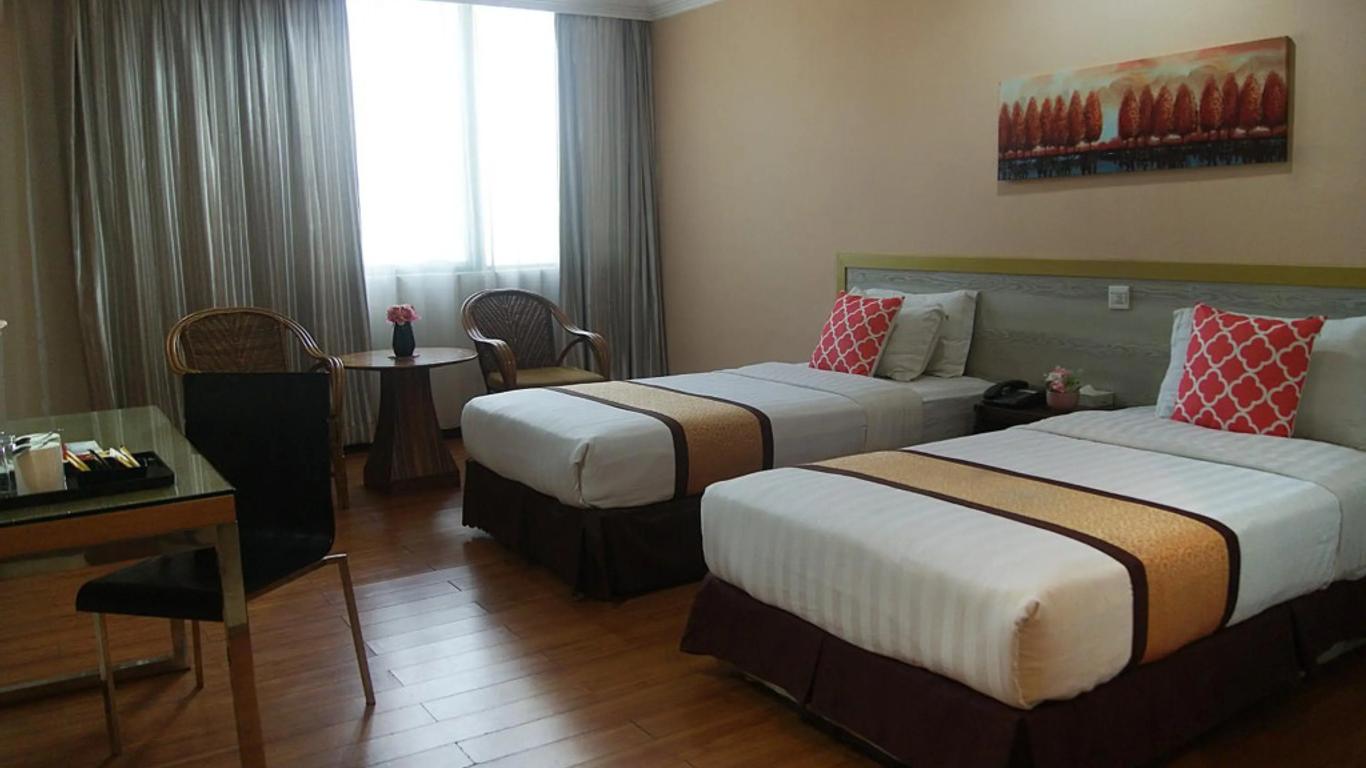 TD Plaza Hotel