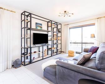 Espinho Sunshine Flat - Espinho - Wohnzimmer