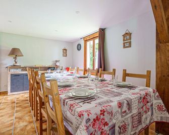 Amazing Home In Saulxures-Sur-Moselott - Saulxures-sur-Moselotte - Comedor