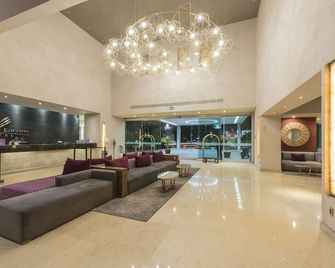 Victoria Ejecutivo - גוואדאלחארה - לובי