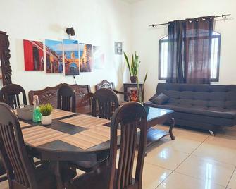 Beautiful Family House in the heart of Esquipulas. - Esquipulas - Comedor