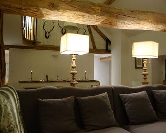 Manor of Limodin 2, Disneyland Paris 17km, Paris 45km, La Houssaye-en-Bri 35mn - Les Chapelles-Bourbon - Sala de estar