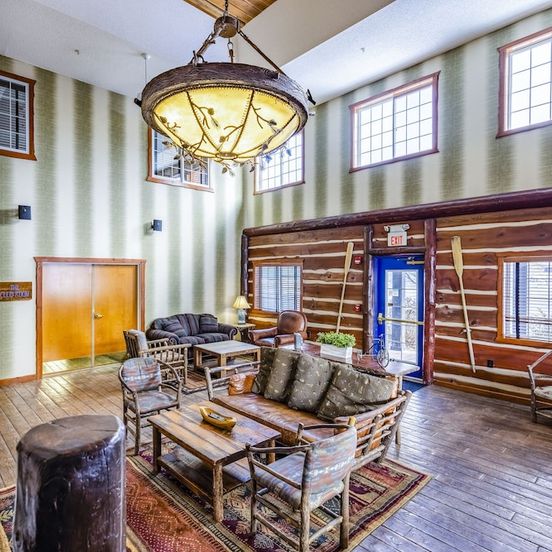 Lobby view of Stoney Creek Hotel Peoria