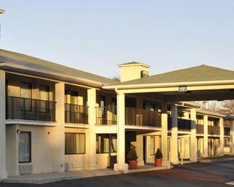 Americas Best Inn & Suites - Decatur - Decatur - Gebäude
