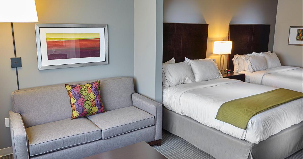 Holiday Inn Express & Suites Tahlequah from 99. Tahlequah Hotel Deals & Reviews KAYAK