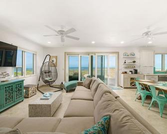 Luxury Grand Villa set in THE DUNES at Sea Oats, Living in the View and Sand. - Spanish Wells - Living room