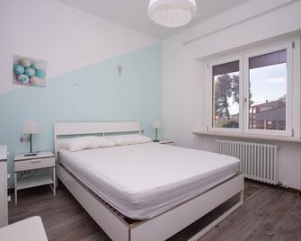 S099 - Sirolo, new two-room apartment with wonderful sea view - Sirolo - Schlafzimmer