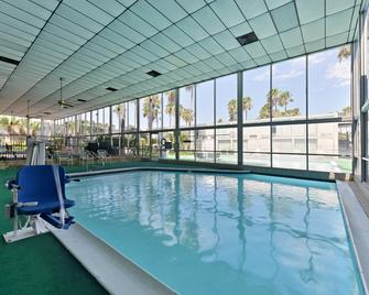 FairBridge Inn Express Corpus Christi - Corpus Christi - Piscina