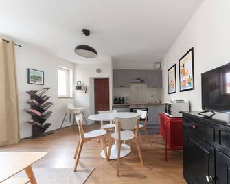 Appartement design et chaleureux, centre-ville - Clermont-Ferrand - Dining room