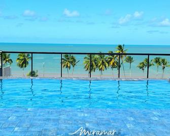Legacy Cabo Branco-Miramar Hospedagens - João Pessoa - Piscina