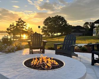 Large Beautiful Home On False River w/ Pickleball Court and Heated Cocktail Pool - New Roads - Patio