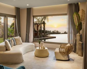 Ailla Yalikavak - Bodrum