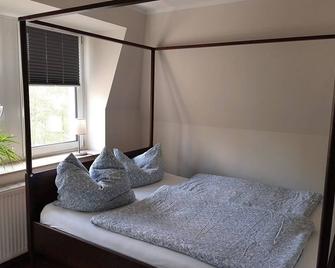 Apartment Elbhangblick - Apartment for 2 - 3 Persons - Dresden - Schlafzimmer
