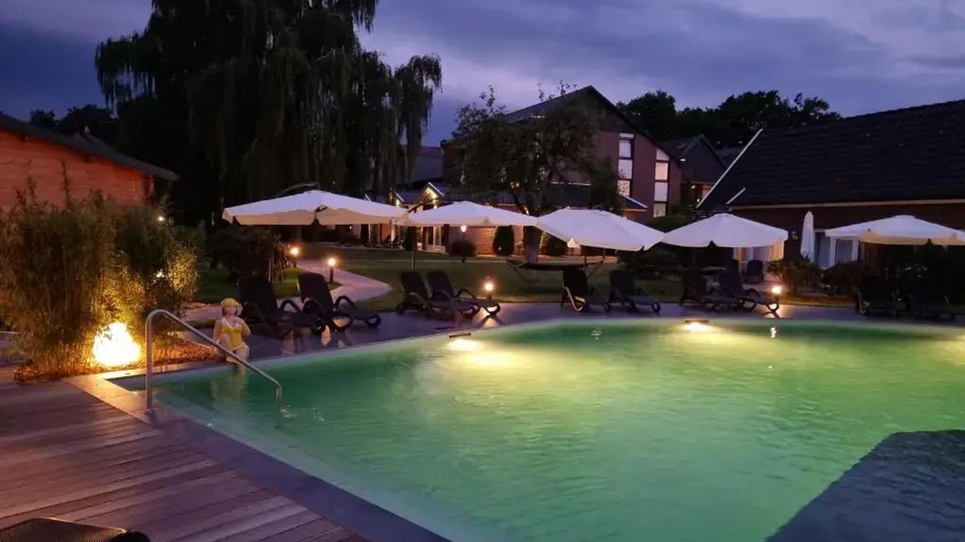 لاند هاوس هاكه