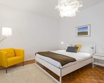 Elias Garcia II By An Island Apart - Funchal - Bedroom
