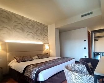 Hotel Michelangelo Palace - Terni - Quarto