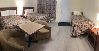 Century Motel - Cornwall - Bedroom