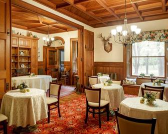 luxury Bed & Breakfast accommodations Tug Hill NY - Lyons Falls - Restaurante