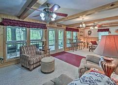 Secluded Edgemont Getaway with Huge Outdoor Deck! - Fairfield Bay - Living room