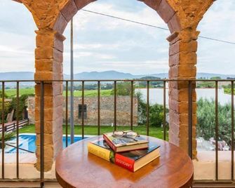 Masia Can Canyes & Spa - La Beguda Alta - Balcone