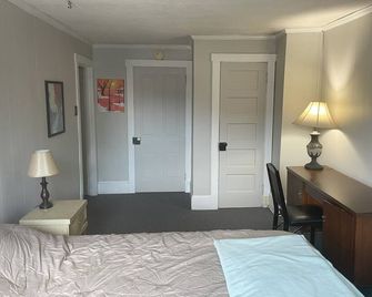 2-bedroom 2nd Floor apartment in Mount Joy with off street parking - Mount Joy - Bedroom
