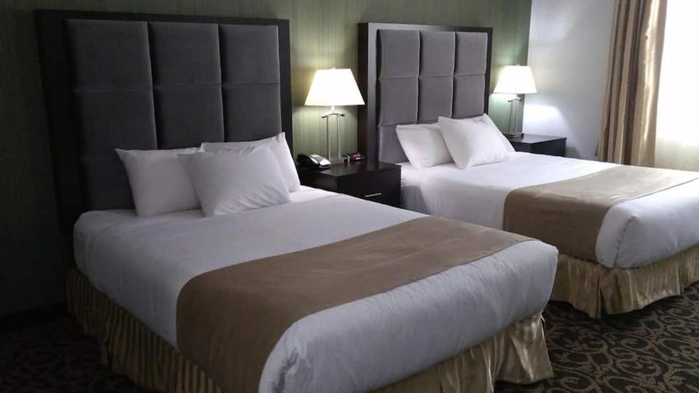 Paradise Inn and Suites Redwater