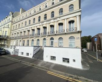 OYO Gran Canaria Hotel - Folkestone - Building